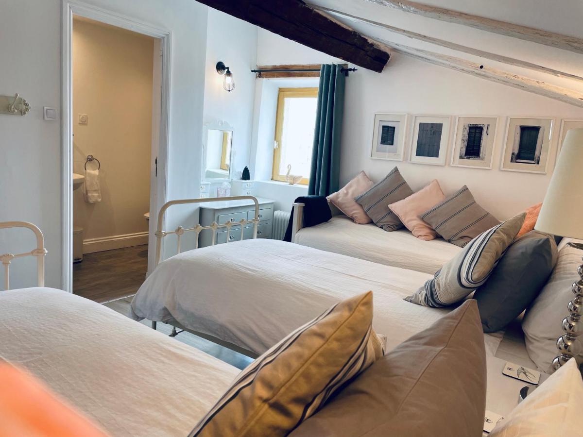 Maison Hirondelles Gîtes Mezieres-sur-Issoire Extérieur photo