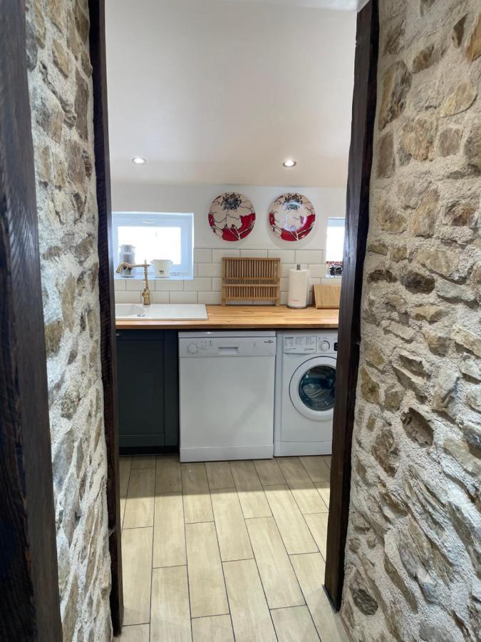 Maison Hirondelles Gîtes Mezieres-sur-Issoire Extérieur photo