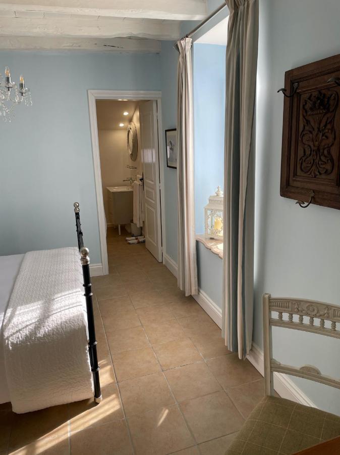 Maison Hirondelles Gîtes Mezieres-sur-Issoire Extérieur photo